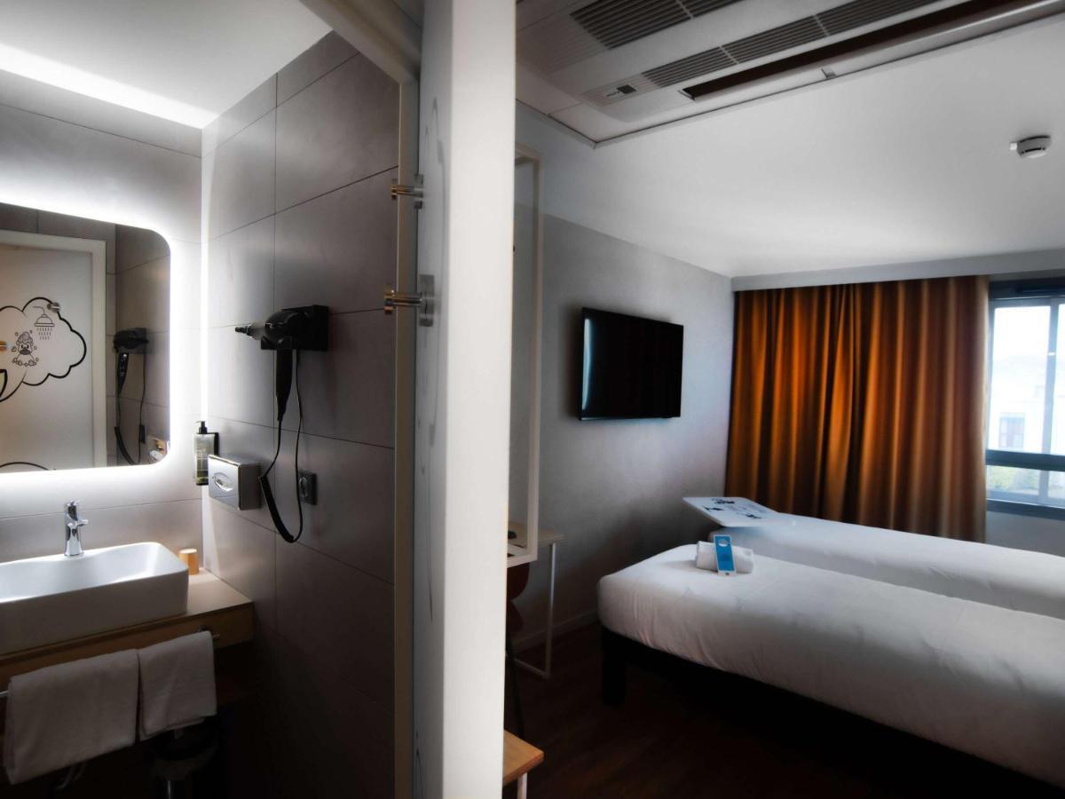 Ibis Styles Clermont-Ferrand Aeroport Hotel Luaran gambar